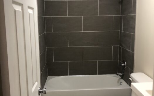 269 E. 13th Avenue (Apt C)